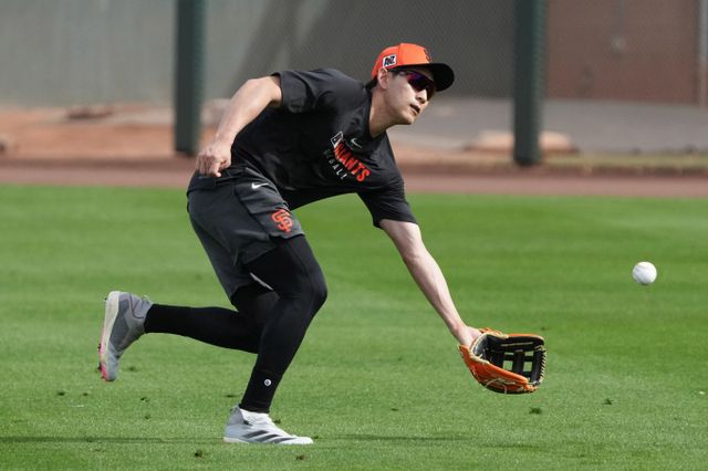 샌프란시스코 자이언츠 소속 외야수 이정후가 3경기 연속 안타에 성공했다. 사진은 샌프란시스코 자이언츠 스프링캠프에서 훈련 중인 이정후의 모습. /사진=로이터