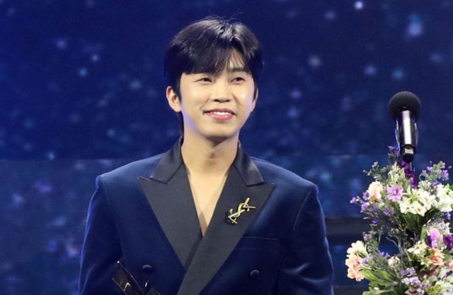 광고모델 브랜드평판 2025년 3월 빅데이터 분석결과, 1위 변우석 2위 손흥민 3위 임영웅 순으로 분석됐다. 사진은 2023년 12월 필리핀 아레나에서 열린 '2023 아시아 아티스트 어워즈 인 필리핀'(2023 Asia Artist Awards IN THE PHILIPPINES, 이하 '2023 AAA')에서 'AAA 핫트렌드상'을 수상한 가수 임영웅. /사진=머니투데이