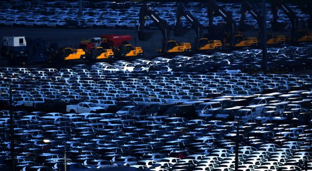 트럼프 미국 대통령의 관세 폭격에 국내 완성차 부품업계가 장기적인 대책 마련을 촉구했다. 사진은 경기 평택항 자동차 수출 전용부두. /사진=뉴시스