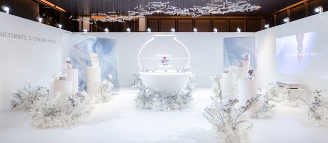  아모레퍼시픽의 설화수와 려 중화권 매출이 전년 동기 대비 매출 10% 이상 성장했다. 아모레는 이커머스 매출 두자릿수 성장을 바탕으로 중화권 수익성을 끌어올릴 계획이다. 사진은 설화수 진설크림 리치 론칭 이벤트 행사장 전경. /사진=아모레퍼시픽