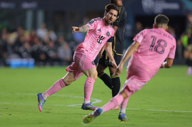 인터 마이애미 리오넬 메시가 2골 1도움을 기록하며 맹활약했다. 사진은 10일(한국시각)미국 플로리다주 체이스 스타디움에서 열린 북중미카리브해축구연맹(CONCACAF) 챔피언스컵 8강 인터 마이애미와 LA FC의 경기에서 득점에 성공한 리오넬 메시의 모습. /사진=로이터