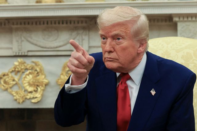 도널드 트럼프 미국 대통령이 7일(현지시간) 워싱턴 백악관에서 방미 중인 베냐민 네타냐후 이스라엘 총리와 회담 중 “중국 이외의 다른 나라들과는 즉시 상호 관세에 대한 협상을 시작하겠다"고 말하고 있다. /사진=로이터