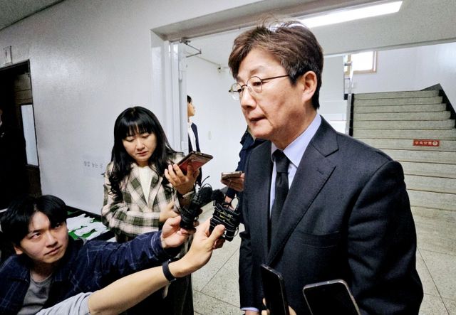  유승민 전 국민의힘 의원이 10일 오후 대구 동구청에서 국민의힘 대선 경선률과 관련한 입장을 표명했다. /사진=뉴스1