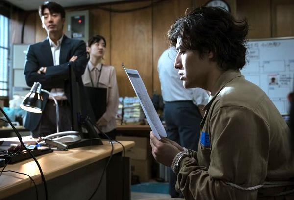 영화 '야당'의 명대사가 공개돼 화제다. 사진은 영화 '야당' 스틸컷. /사진 제공=플러스엠 엔터테인먼트