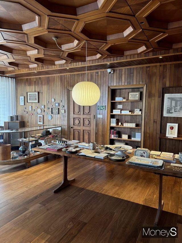 포인트오브뷰는 1층부터 3층까지 층마다 다른 테마로 운영된다. 사진은 포인트오브뷰 3층의 모습. /사진=신소민 기자