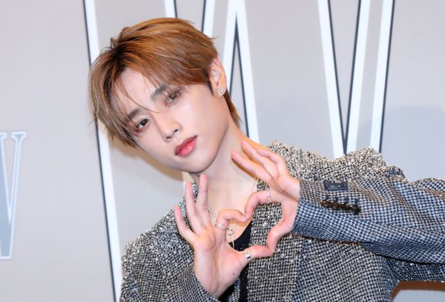 그룹 더보이즈 선우 측이 최근 불거진 인성 논란과 관련해 사과했다. 악성 댓글에는 법적 대응의 뜻을 전했다. 사진은 지난해 10월 서울 종로구 포시즌스호텔에서 열린 더블유 코리아 제19회 유방암 인식 향상 캠페인 자선 행사 'LOVR YOUR W'에 참석한 그룹 더보이즈 멤버 선우. /사진=뉴시스