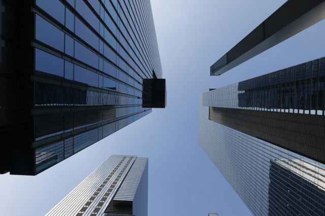 도널드 트럼프 미국 대통령의 상호관세 대상서 스마트폰이 제외돼 삼성전자와 애플이 한숨 돌리게 됐다. 사진은 삼성전자 서울 서초 사옥. /사진=뉴스1