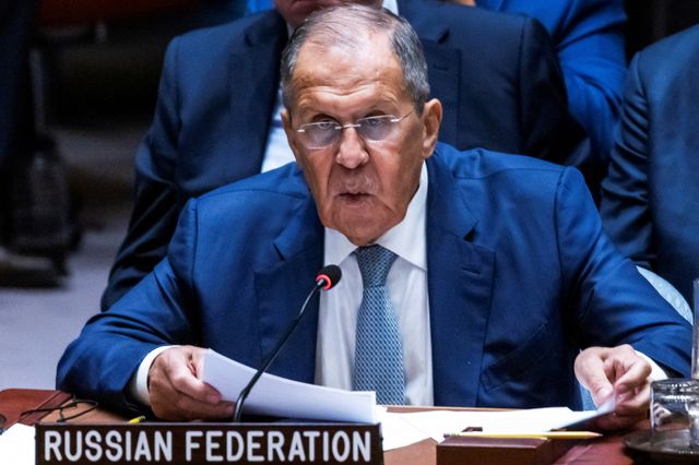 세르게이 라브로프 러시아 외무장관이 러시아와 우크라이나 전쟁 종전 협상에 대해 미국 측과 합의 중이라고 밝혔다. 사진은 라브로프 장관이 지난해 9월27일 미국 뉴욕 유엔본부에서 열린 제79차 유엔 총회와 안전보장이사회 회의에서 연설하는 모습. /사진=로이터 