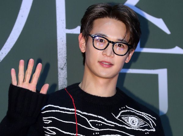 배우 하정우가 매각한 서울 고급주택을 샤이니 민호가 매입한 것으로 알려졌다. 사진은 샤이니 민호가 영화 '보통의 가족' 시사회에 참석 모습. /사진=스타뉴스