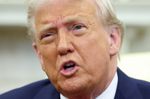 도널드 트럼프 미국 대통령은 지난 15일(현지시각) 중국과의 무역 협상 문제와 관련해 "공은 중국 코트에 있다. 중국은 우리와 협상을 해야 하지만 우리는 중국과 협상할 필요가 없다"고 말했다. /사진=로이터