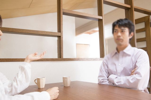 퇴근 후 20대 여성과 매일 온라인에서 만나 통화하며 4시간씩 게임을 즐긴다는 유부남의 사연에 누리꾼들 사이에서 갑론을박이 벌어졌다. /자료사진=이미지투데이