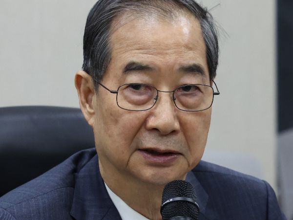 한덕수 대통령 권한대행 국무총리가 범보수 대선 후보 적합도 조사에서 1위를 차지했다. 사진은 한덕수 대통령 권한대행 국무총리가 지난 15일 광주 서구 기아오토랜드 광주공장에서 열린 자동차산업 현장방문 간담회에서 발언하고 있는 모습. /사진=뉴시스