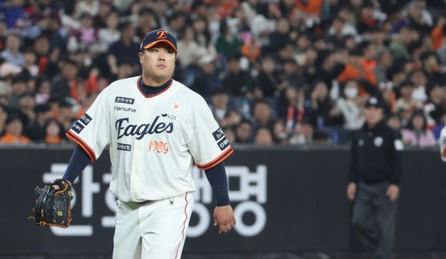 사진은 지난 11일 2025시즌 첫승을 거둔 류현진의 모습. /사진=뉴스1