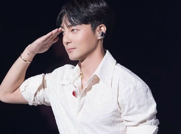 로이킴이 최다니엘을 만나 30대에 느끼는 솔직한 고민을 털어놓는다./사진=로이킴 인스타그램