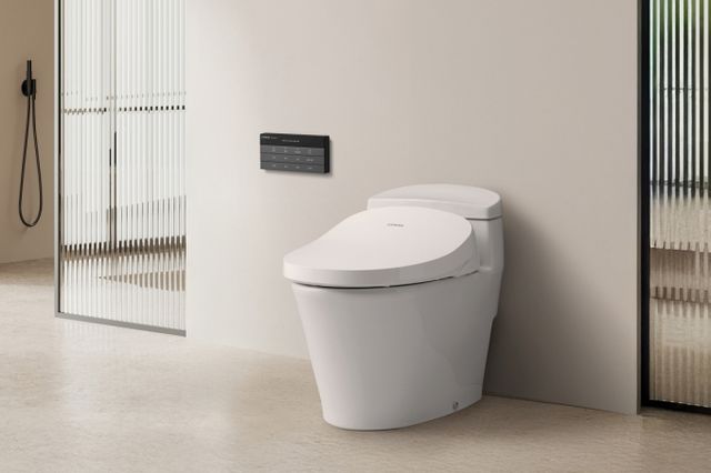 코웨이가 AI 스마트 기능을 강화해 사용자에 따라 맞춤 세정 경험을 제공하는 '룰루 더블케어 비데2'를 선보인다. /사진=코웨이