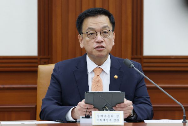  최상목 부총리 겸 기획재정부 장관에 대한 탄핵소추안이 2일 국회 본회의에 보고됐다.사진은 최상목 부총리 겸 기획재정부 장관 모습. /사진=뉴스1