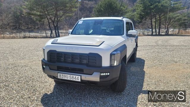 기아 브랜드 최초의 픽업 타스만은 감각적인 디자인을 장착했다. /사진=김창성 기자