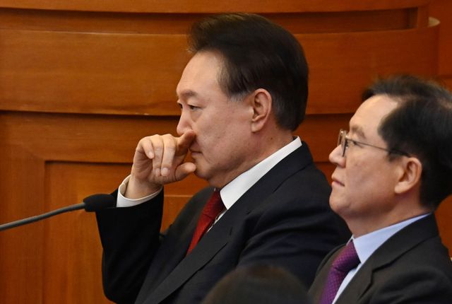 윤석열 대통령 탄핵심판 선고기일이 오는 4일로 확정되면서 윤 대통령의 헌법재판소 출석 여부에 관심이 모아지고 있다. 사진은 지난 2월20일 윤석열 대통령이 서울 종로구 헌법재판소 대심판정에서 열린 탄핵심판 10차 변론에 출석한 모습. /사진=뉴스1