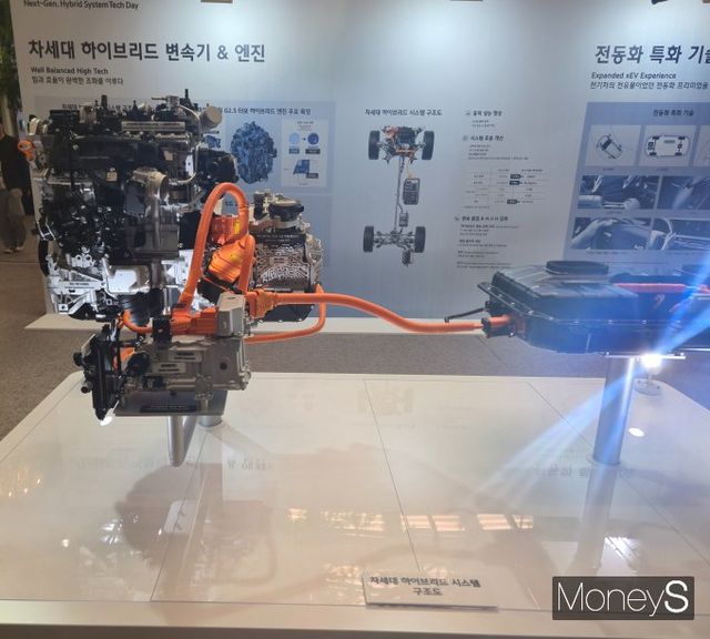 현대자동차그룹이 차세대 하이브리드 시스템 테크 데이 행사를 열고 고도화된 하이브리드 기술력을 소개했다./사진=김이재 기자