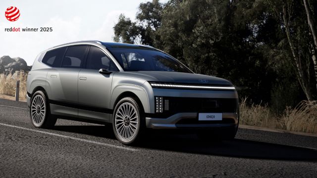 현대차·기아가 '2025 레드 닷 어워드: 제품 디자인' 부문에서 7관왕을 차지했다. 사진은 2025 레드 닷 어워드에서 본상을 탄 '아이오닉 9'. /사진=현대차그룹