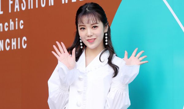 가수 겸 배우 리지가 음주운전 후 4년 간의 자숙기간을 마치고 활동을 재개한다. 사진은 가수 겸 배우 리지가 '2018 F/W 헤라서울패션위크-로맨시크' 컬렉션에 참석한 모습. /사진=머니투데이