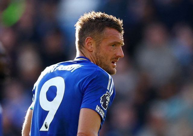 제이미 바디가 레스터 시티 팬들에게 강등을 막지 못한 것을 사과했다. 사진은 2024-25시즌 레스터 시티에서 활약한 제이미 바디의 모습. /사진=로이터