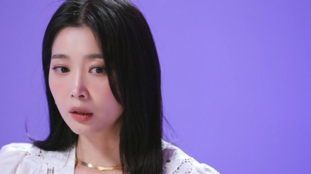 배우 오윤아에게 대시했던 16세 연하남이 방송 후 연락이 왔다고 해 놀라움을 자아냈다. /사진='솔로라서' 제공