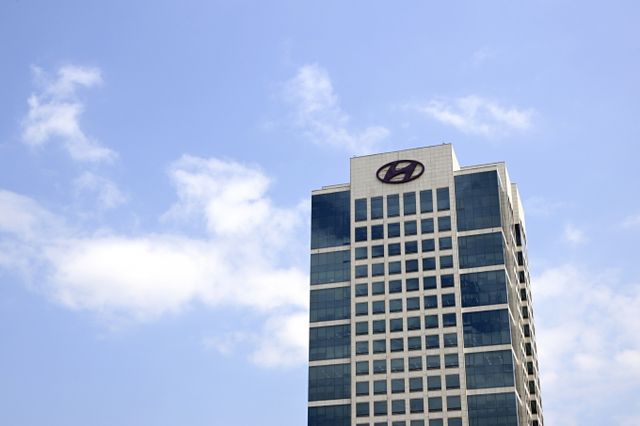 현대차가 투자 효율성을 고려한 경영 전략을 펼쳐 트럼프의 관세 정책 등 대내외 위기 상황을 돌파하겠다고 강조했다. 사진은 서울 양재동 현대차 사옥. /사진=현대차그룹