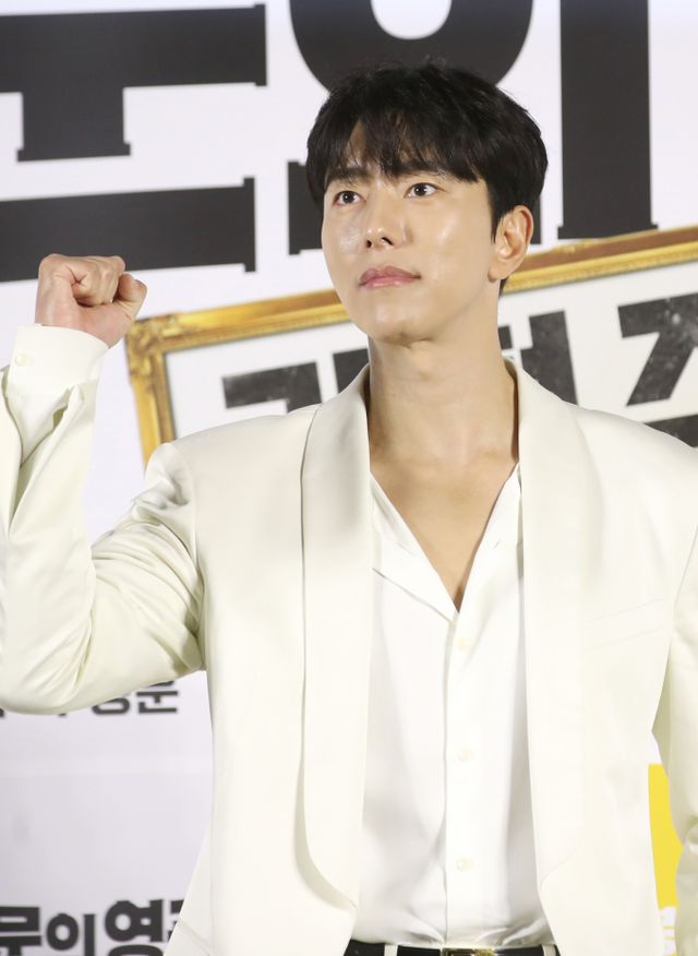 배우 윤현민이 숨겨둔 가정사를 최초 공개한다./사진=뉴스1