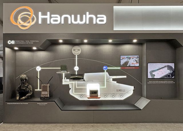 한화시스템이 올 1분기 582억원의 영업이익을 기록했다. 사진은 지난 3월 호주에서 열린 '아발론 에어쇼 2025'의 한화시스템·한화에어로스페이스 부스. /사진=한화시스템