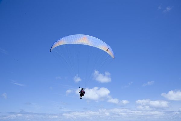전남 담양에서 패러글라이딩하던 50대 남성이 추락해 크게 다쳤다. 사진은 기사와 직접적인 관련이 없음. /사진=이미지투데이