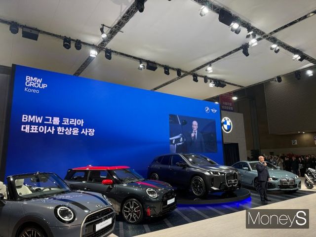 BMW 그룹 코리아의 BMW와 MINI, BMW 모토라드 등 3개 브랜드는 총 13종의 주요 모델을 '2025 서울모빌리티쇼'에서 선보인다. /사진=김서연 기자 