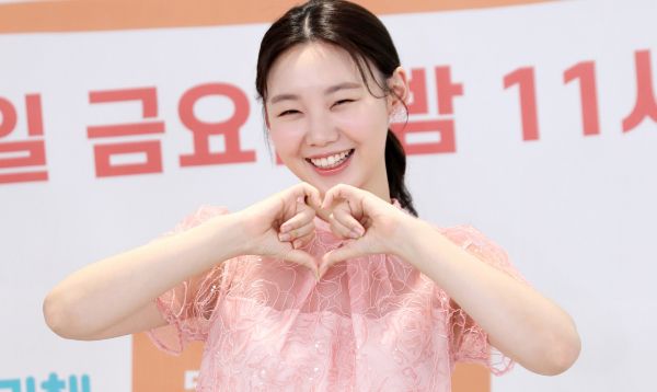 SBS 아나운서 출신 김수민이 UCLA 로스쿨에 합격해 7000만원에 달하는 장학금을 받게됐다. 사진은 김수민이 MBN 새 예능 '아!나 프리해' 제작발표회에 참석한 모습. /사진=머니투데이(MBN 제공)