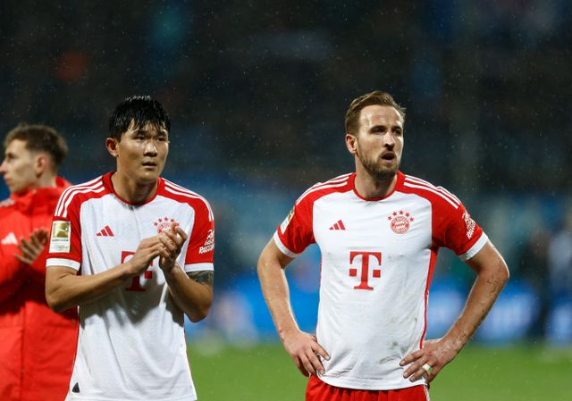 바이에른 뮌헨 소속 수비수 김민재가 팀에 잔류하고 싶다고 밝혔다. 사진은 2023-24시즌 바이에른 뮌헨에서 활약한 김민재(왼쪽)와 해리 케인의 모습. /사진=로이터