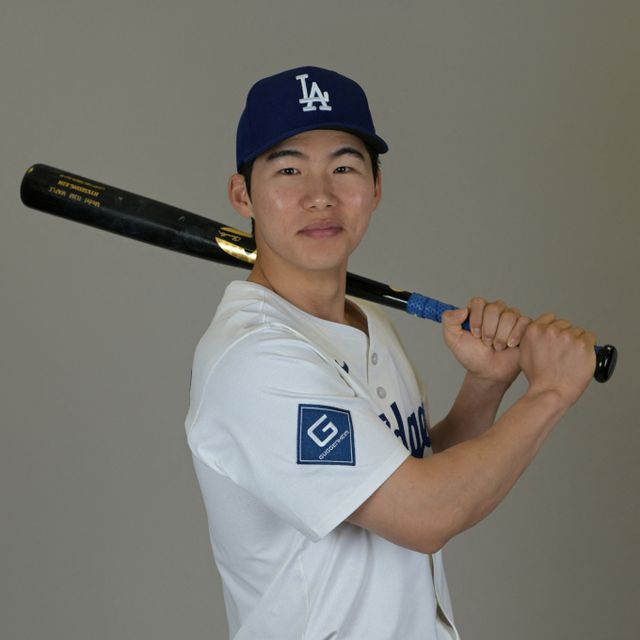 빅리그 승격이 유력했던 김혜성이 LA다저스의 부름을 받지 못하며 데뷔에 실패했다. 사진은 2025시즌을 앞두고 LA다저스에 입단한 김혜성의 모습. /사진=로이터