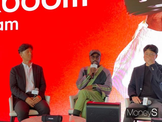 LG전자는 지난 7일 서울 영등포구 그라운드220에서 'LG 엑스붐 브랜드데이'를 개최했다. (왼쪽부터)오승진 LG전자 MS마케팅담당(상무), 윌아이엠, 이정석 오디오사업담당(전무). / 사진=이한듬 기자