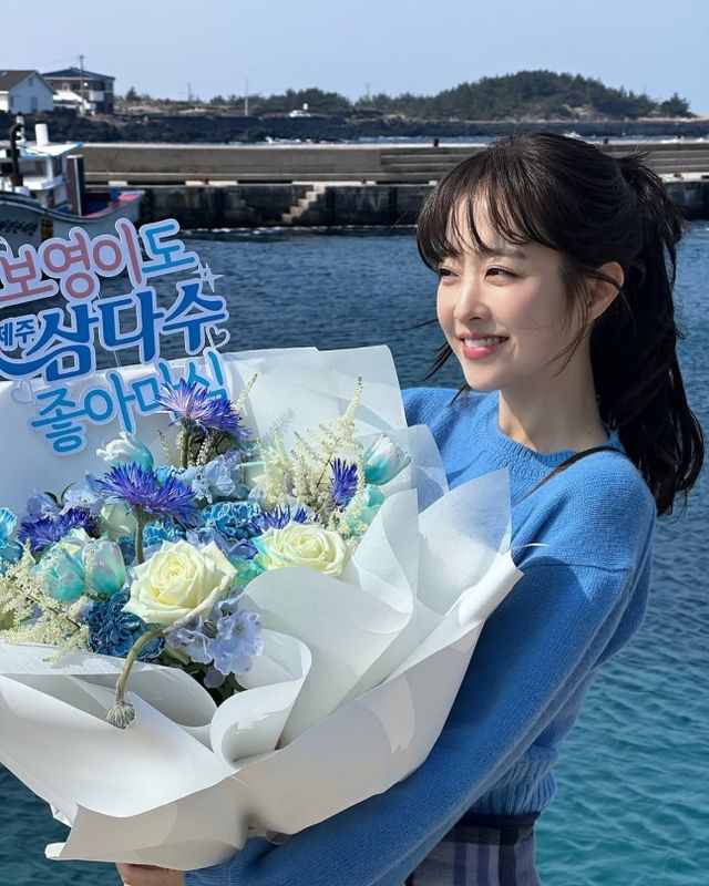 제주삼다수를 생산·판매하는 제주개발공사는 제주삼다수의 공식 모델로 배우 박보영을 확정했다. /사진=박보영 인스타그램