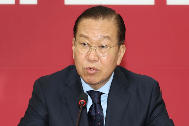 권영세 국민의힘 비상대책위원장이 1일 오전 서울 여의도 국회에서 열린 비상대책위원회의에서 발언하고 있다. /사진=뉴스1