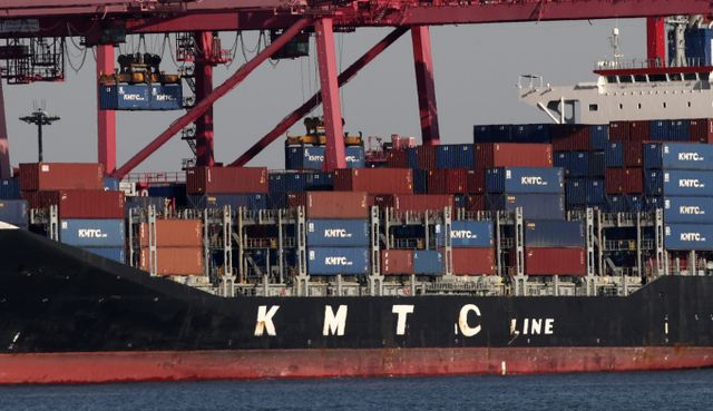 고려해운 창업주 일가와 코오롱그룹은 혼맥으로 연결돼 있다. 경영에서 물러난 이동혁 전 회장은 현재까지도 개인 최대주주로서 회사 내 존재감을 유지하고 있다./사진=뉴스1 