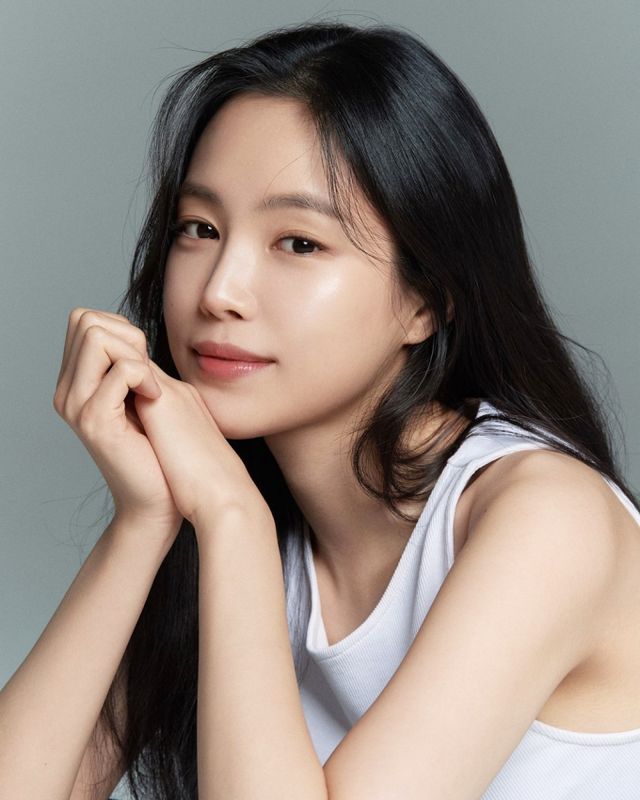 그룹 '에이핑크' 출신 손나은이 추영우 소속사인 제이와이드컴퍼니에 새둥지를 틀었다. 사진 가수 겸 배우 손나은. /사진=제이와이드컴퍼니 제공