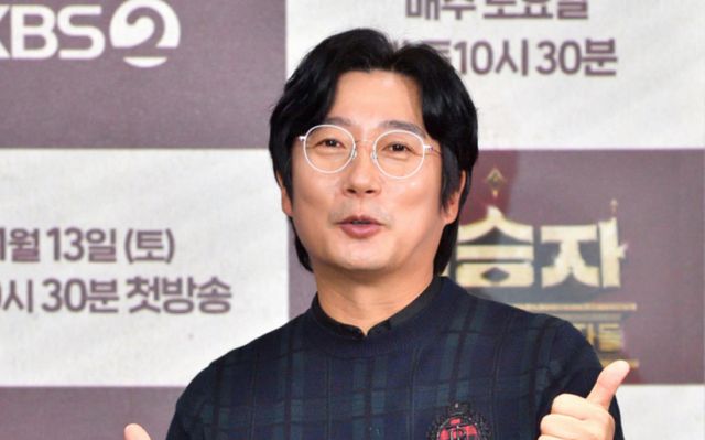 방송인 이수근 측이 매니저 사칭 사기 행위에 대해 주의를 당부하며 법적 대응에 나섰다. 사진은 지난 2021년 KBS 2TV 예능 '개승자' 제작발표회에 참석한 방송인 이수근. /사진=KBS 제공