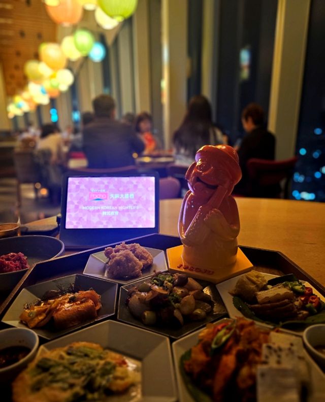 캐주얼한 레트로 분위기의 루프팝 바 '포차'. /사진=공동취재단