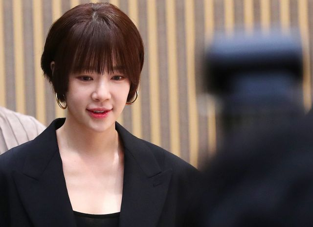 회사 공금을 횡령해 가상화폐에 투자한 혐의로 재판에 넘겨진 배우 황정음이 사과했다. 사진은 지난해 3월 서울 양천구 목동 SBS 사옥에서 진행된 금토드라마 '7인의 부활' 제작발표회에 참석한 배우 황정음. /사진=머니투데이