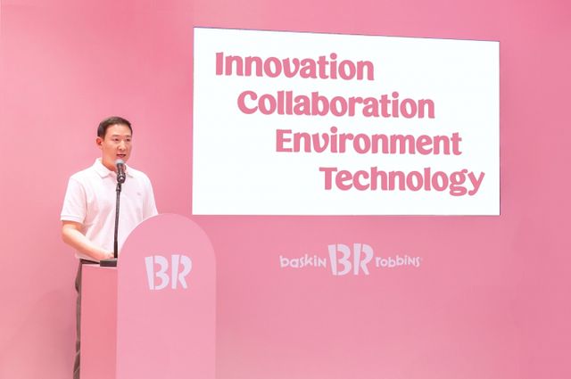 15일 배스킨라빈스 '청담점'에서 열린 기자간담회에서 SPC 허희수 부사장이 브랜드 미래 전략을 발표하고 있다. /사진=SPC그룹