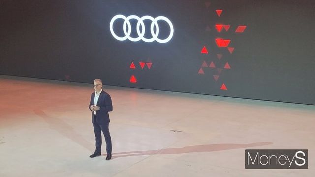 스티브 클로티 아우디 코리아 사장은 '더 뉴 아우디 A5'와 'S5'의 성공을 자신했다. /사진=김창성 기자