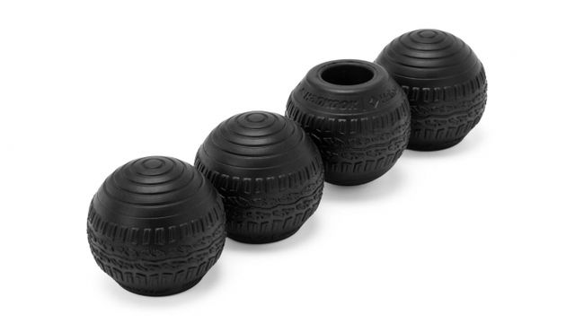 한국타이어가 캠핑 용품 브랜드 헬리녹스와 협업한 제품인 '볼핏'을 공개했다./사진=한국타이어