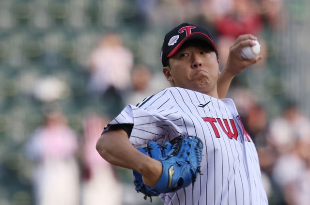 LG트윈스가 선발투수 송승기를 필두로 연승에 도전한다. 사진은 LG트윈스에서 활약한 송승기의 모습. /사진=뉴시스