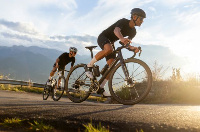 성기학 회장이 자체 브랜드를 키우고자 인수한 스위스 프리미엄 자전거 브랜드 스캇이 지난해 영업손실 2123억원을 내며 영원무역그룹 전체의 실적에 악영향을 끼쳤다. /사진=스캇노스아시아