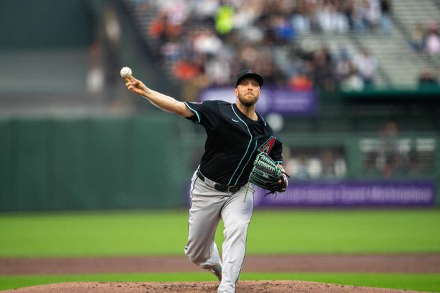 KBO리그에서 활약했던 메릴 켈리가 시즌 5승째를 수확했다. 사진은 애리조나 다이아몬드백스에서 활약 중인 메릴 켈리의 모습. /사진=로이터