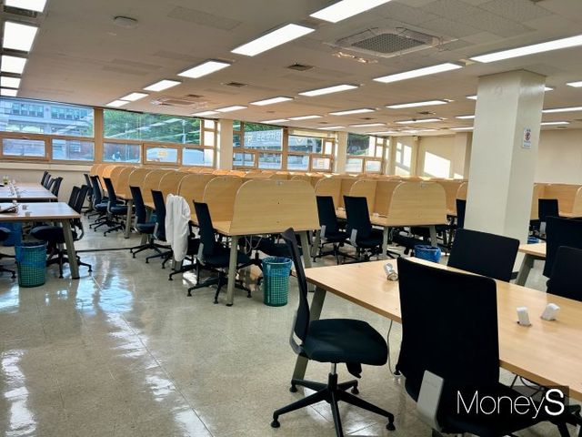  이씨는 의료 집단 내의 '수업 거부' 강요가 심한 데다 복귀를 하면 '배신자' 낙인이 찍히기 때문에 수업에 복귀하지 못하고 있다고 했다. 사진은 지난 4월29일 찾은 서울 소재 한 의과대학 자율학습실의 모습으로 시간이 지나도 학생들의 모습은 좀처럼 보이지 않았다. /사진=김성아 기자
